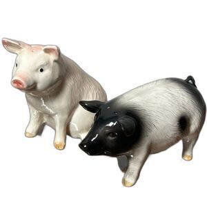 Vintage Otagiri Pig Salt Pepper Shaker Hand Painted Japan Ceramic Farmhouse Pair